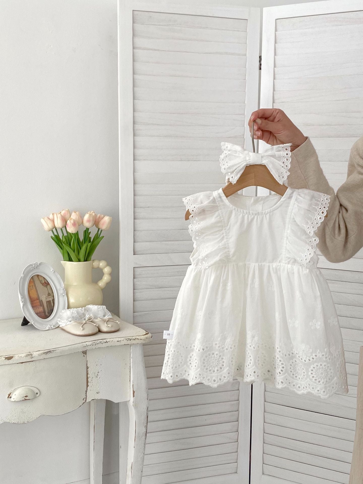 Design Summer Girls Floral Embroidered Hollow Out Short Sleeves Onesies Dress-3